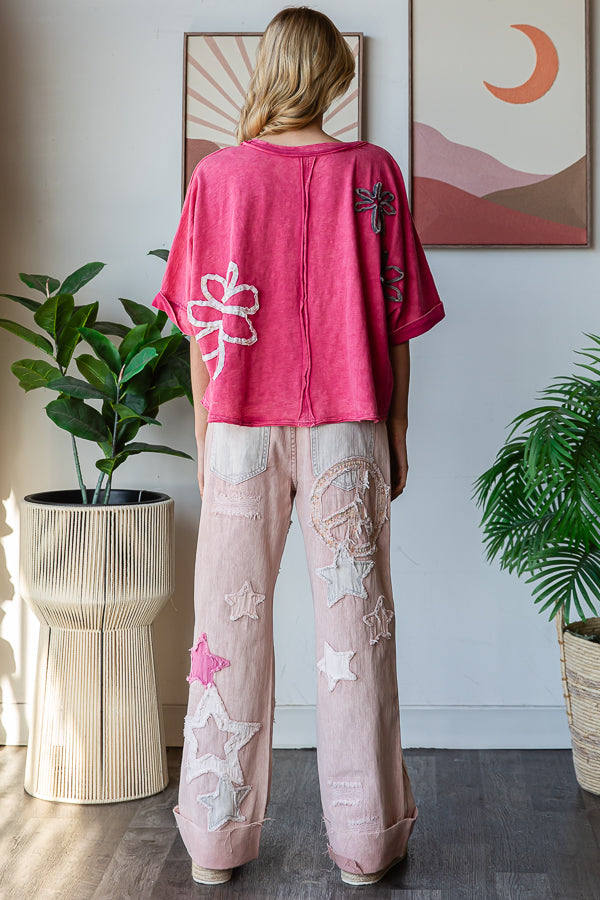 WASHED FLOWER APPLIQUE SHORT SLEEVE KNIT TOP