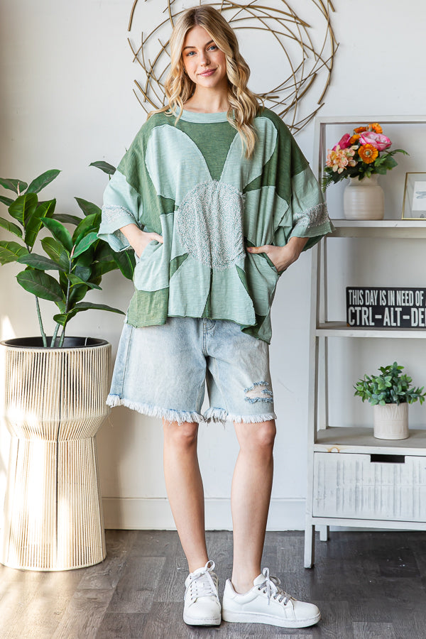 WASHED DAISY PATCHWORK OVERSIZED TOP