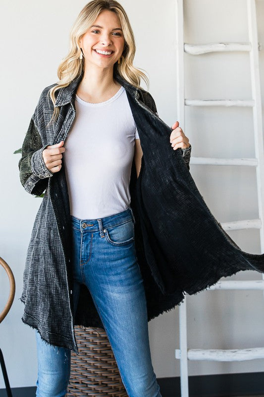 WASHED LACE CONTRAST SLEEVE FRONT POCKET SHACKET