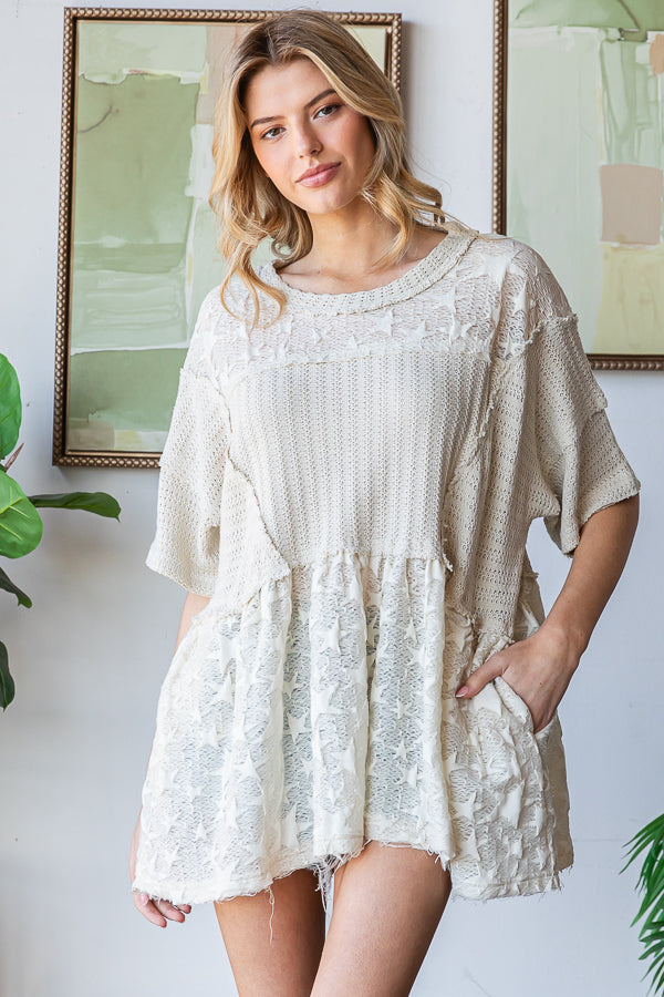 STAR JACQUARD CONTRAST FLARE HEM SHORT SLEEVE TOP