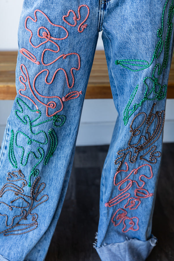 FLOWER EMBROIDERED MID RISE DENIM JEAN