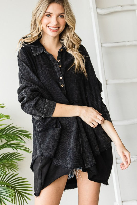 MINIERAL WASHED LAYERED HEM HOODED GAUZE SHIRT