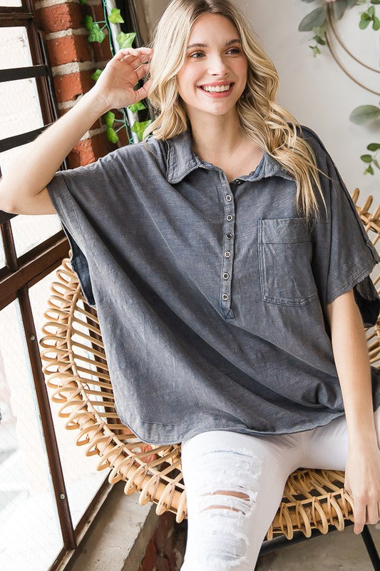 WASHED COLLARED V NECK SHORT SLEEVE OVERSIZED TOP