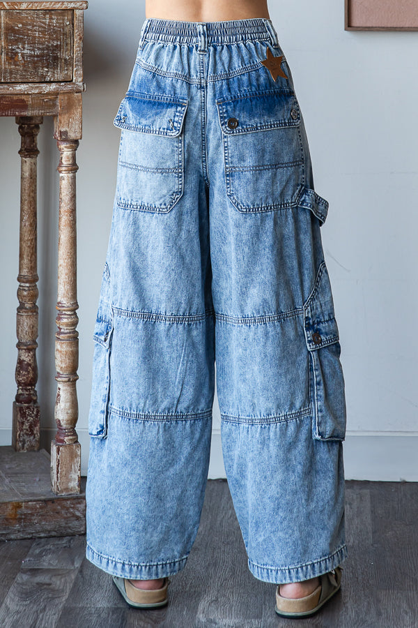 WASHED 3D POCKETS WIDE LEG CARGO DENIM PANTS