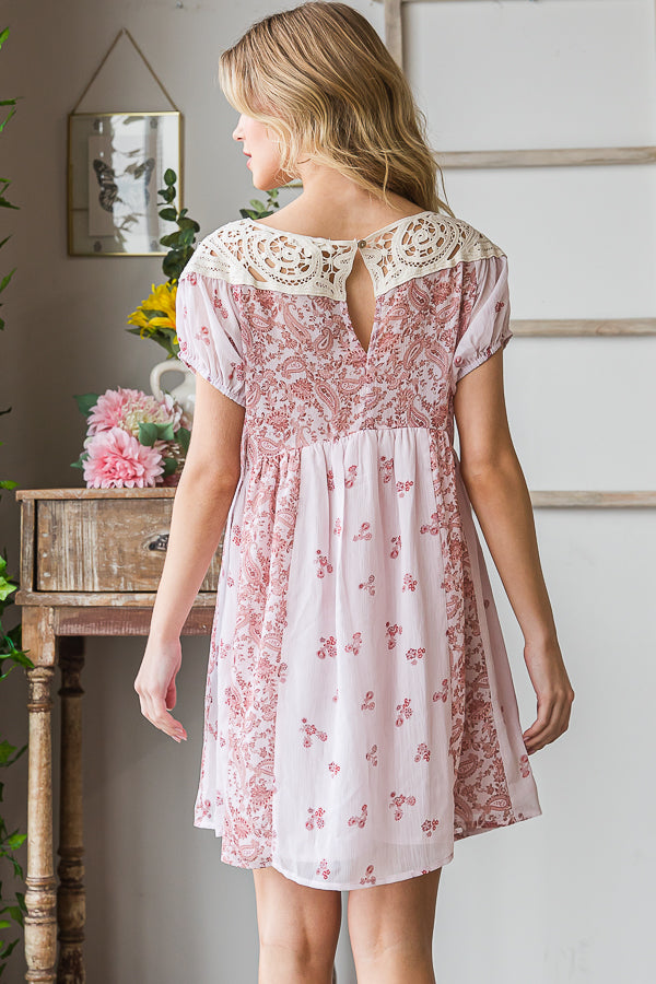 PRINTED CROCHET YOKE CONTRAST MINI DRESS