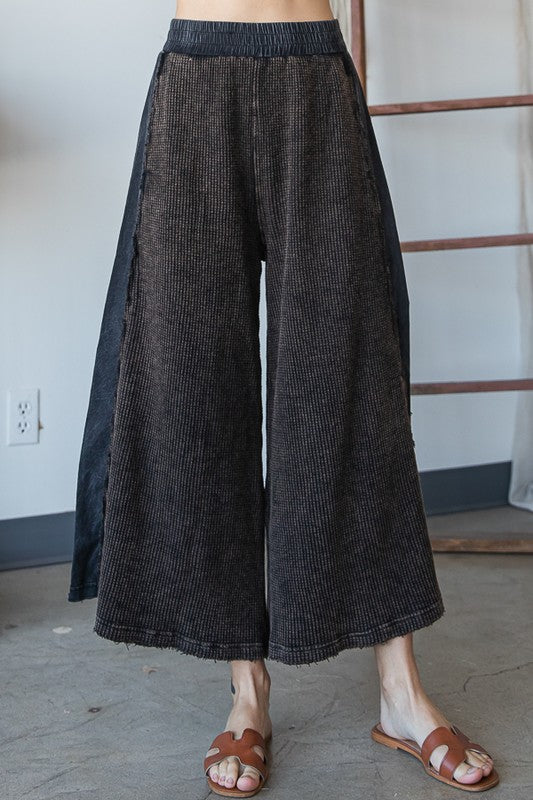 WASHED ELASTIC WAIST BAND WIDE LEG CROPPED PANTS