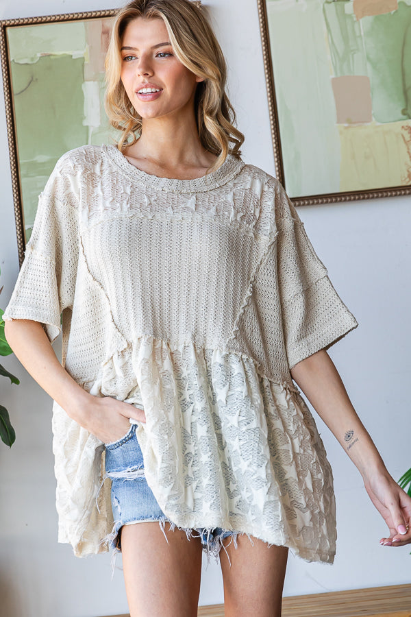STAR JACQUARD CONTRAST FLARE HEM SHORT SLEEVE TOP