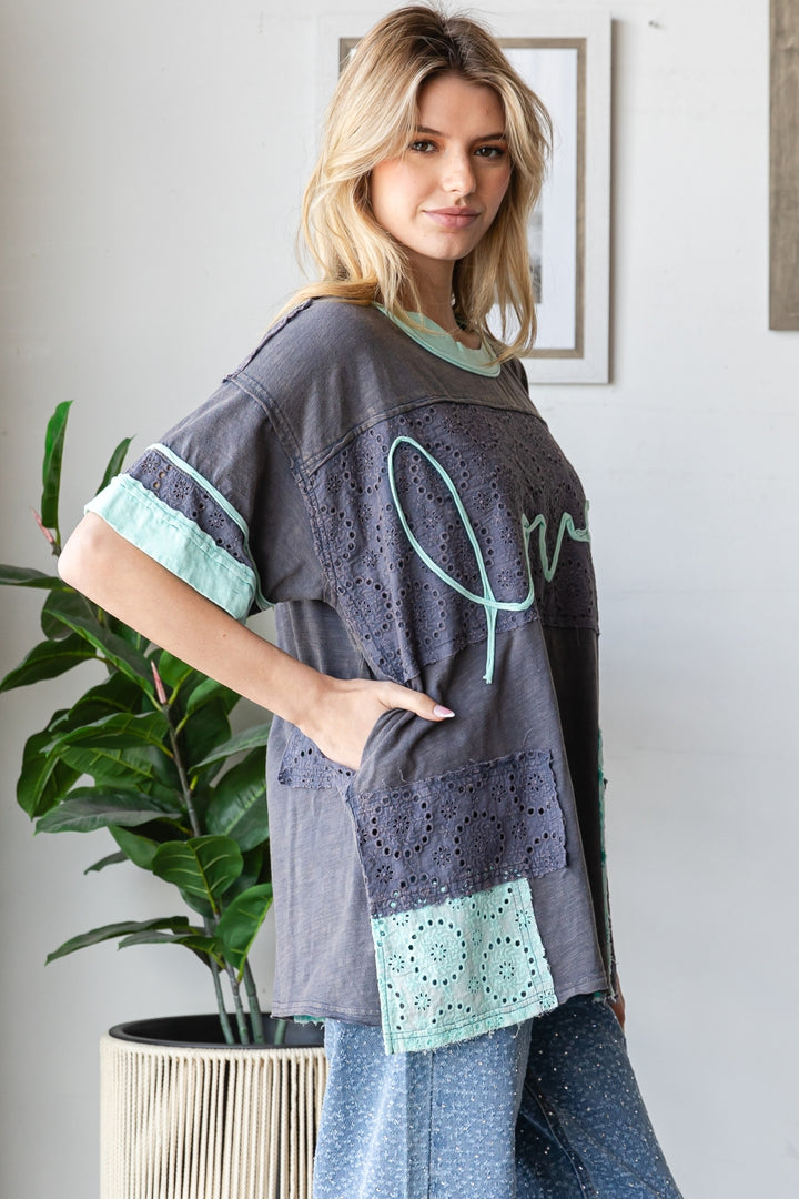 WASHED EYELET COLORBLOCK LOVE TEE SHIRT