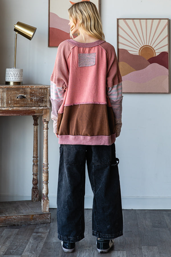 WASHED COLORBLOCK DETAIL MIX MEDIA PULLOVER TOP