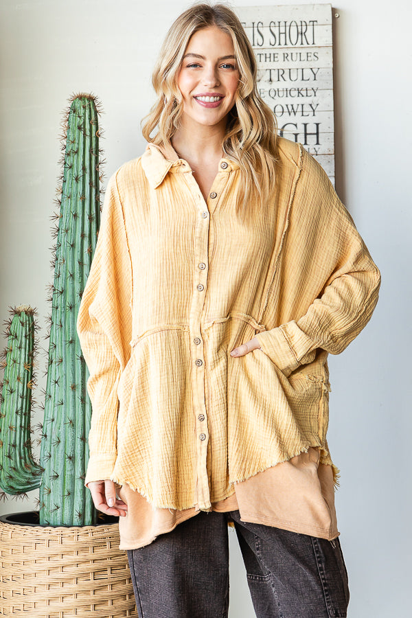 MINIERAL WASHED LAYERED HEM HOODED GAUZE SHIRT