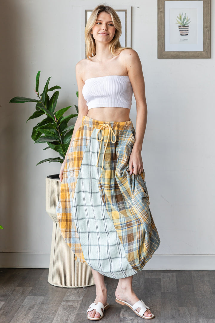 WASHED PLAID MIX MIDI BUBBLE SKIRT