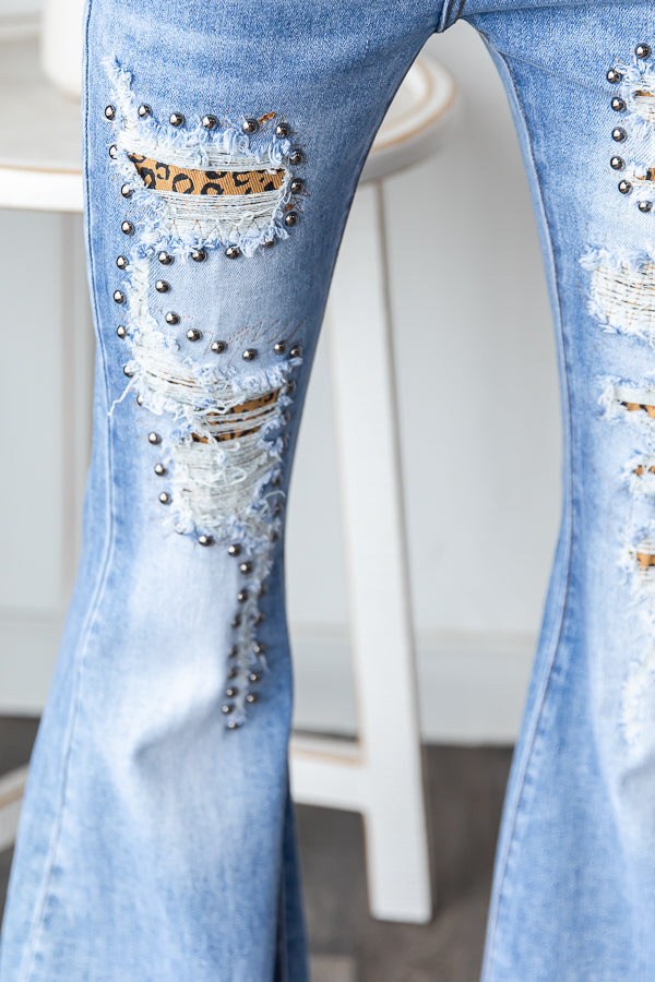 STUD DETAIL DISTRESSED STRECHY FLARE DENIM JEANS