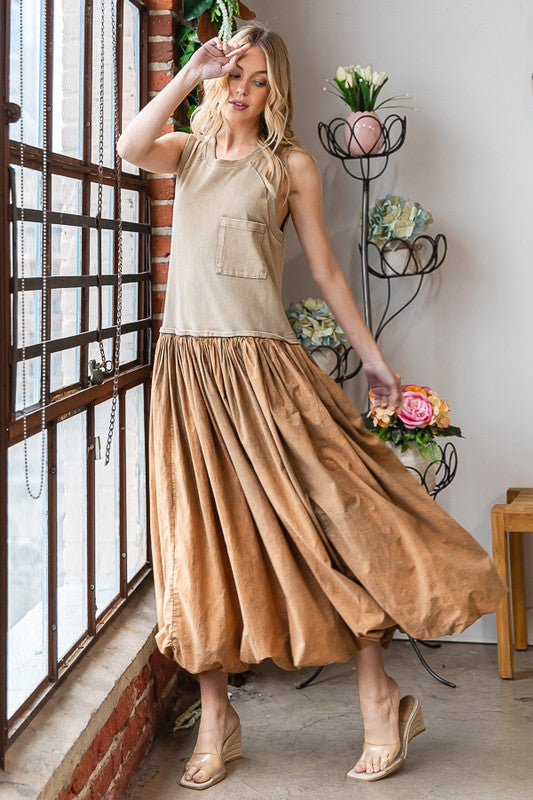 WASHED SLEEVELESS BUBBLE HEM MAXI TANK DRESS