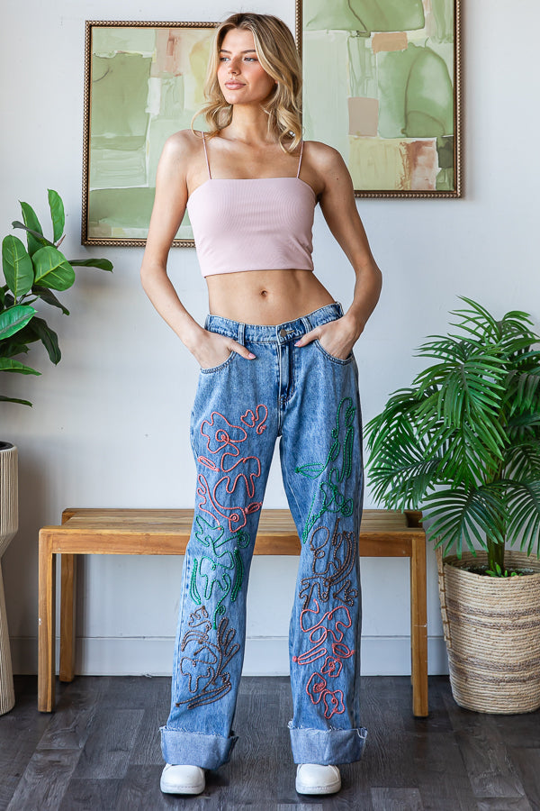 FLOWER EMBROIDERED MID RISE DENIM JEAN