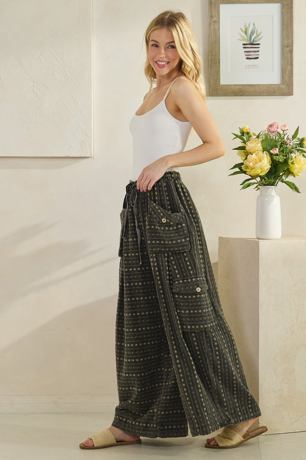 WASHED 3D POCKET FLOWER PATTERN WIDE LEG PANTS