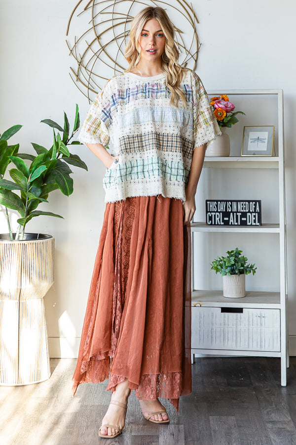 WASHED LACE INSERT PLAID MIX KNIT TOP
