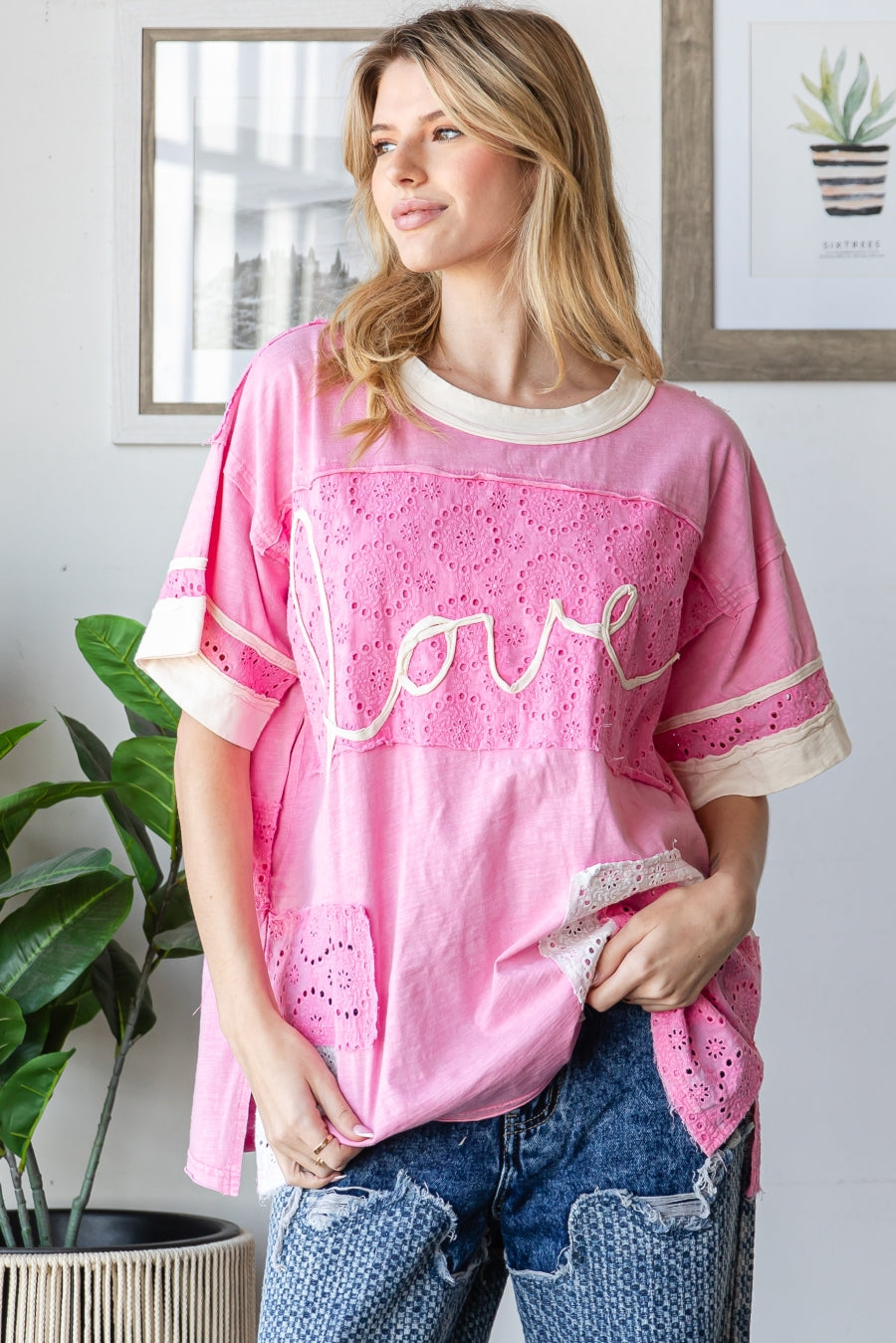 WASHED EYELET COLORBLOCK LOVE TEE SHIRT