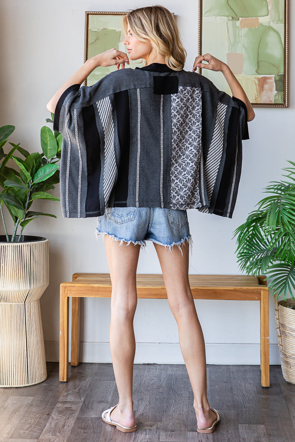 WASHED PRINTED DETAILED VERTICAL PRINTED KNIT TOP