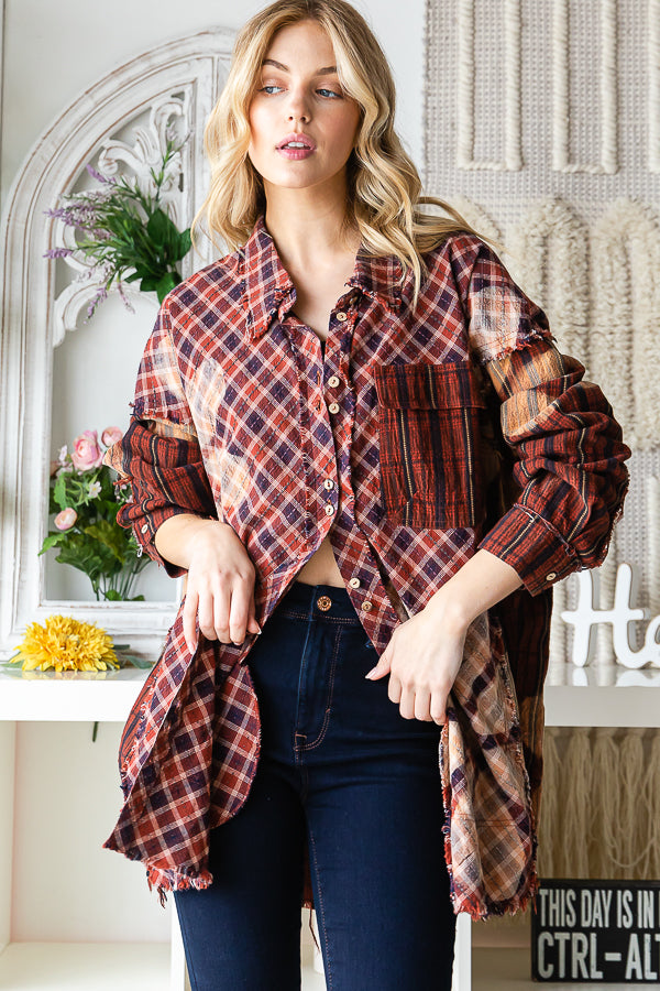 BLEACHED FLOWER DETAIL SHIRT