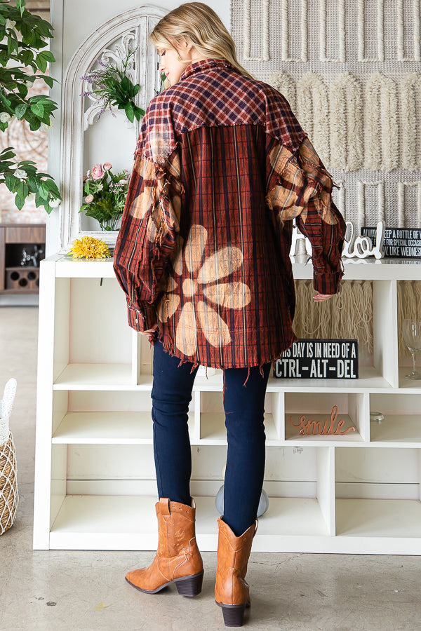 BLEACHED FLOWER DETAIL SHIRT
