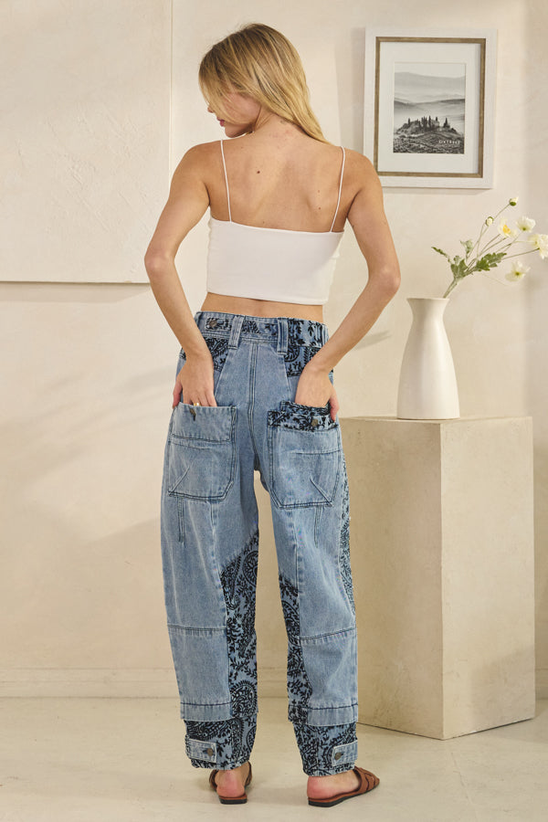 WASHED FLOCKING CONTRAST DETAIL DENIM JEANS