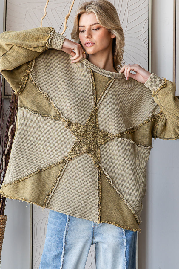 WASHED STAR PATCHWORK SOFT PULLOVER TOP