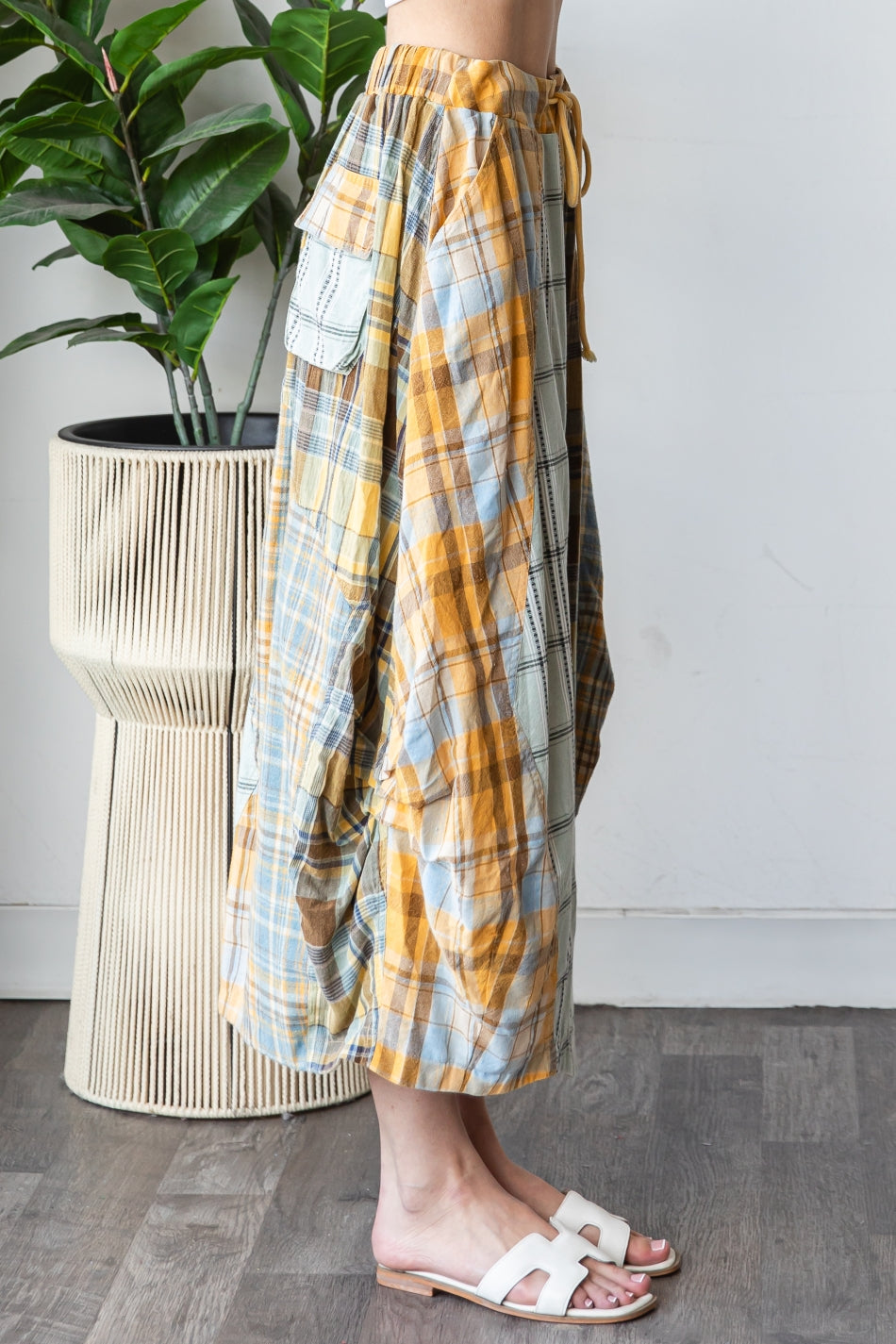 WASHED PLAID MIX MIDI BUBBLE SKIRT