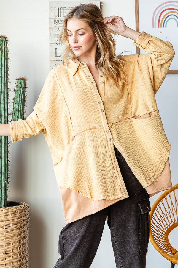 MINIERAL WASHED LAYERED HEM HOODED GAUZE SHIRT