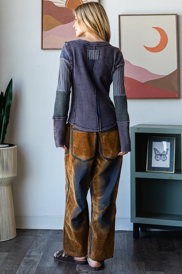 WASHED TEXTURED CONTRAST SNAP BUTTON CUFFS TOP