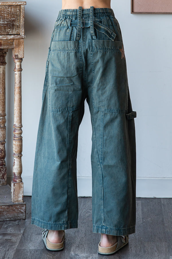 MINERAL WASHED WIDE LEG CARGO DENIM JEANS