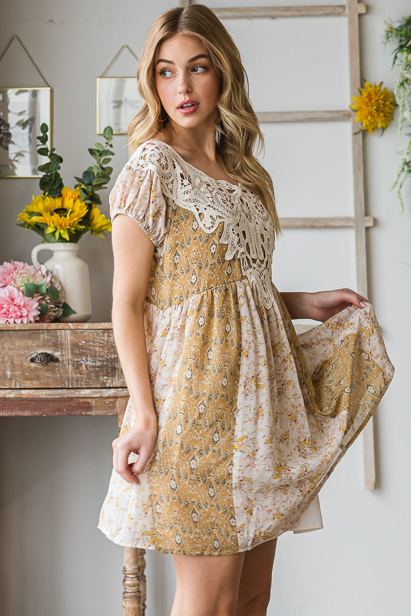 PRINTED CROCHET YOKE CONTRAST MINI DRESS