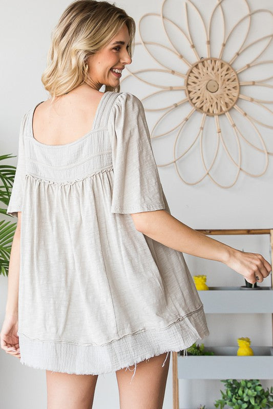 MINERAL WASHED BALLON SLEEVE BABYDOLL TOP