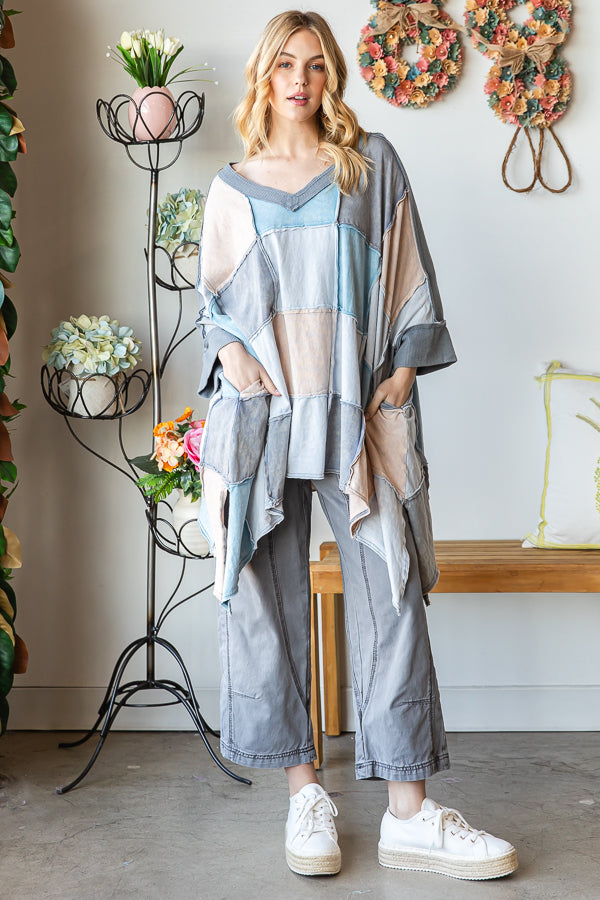 WASHED COLORBLOCK WIDE V NECK OVERSIZED TOP