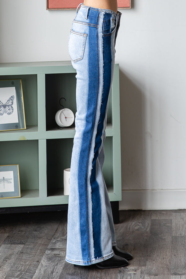 WASHED TWO TONE FLARE DENIM JEANS