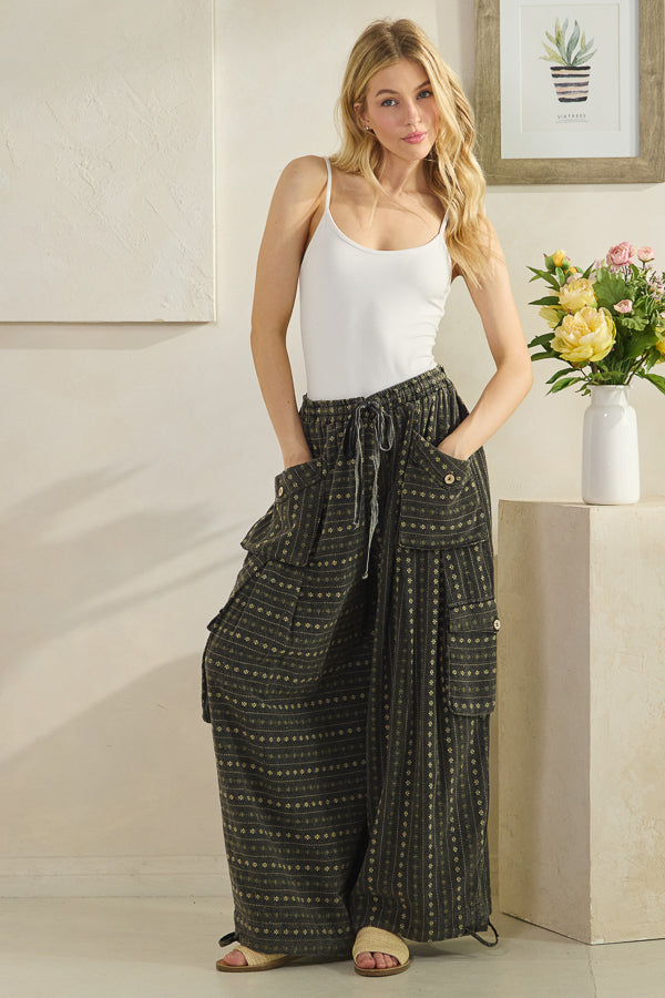 WASHED 3D POCKET FLOWER PATTERN WIDE LEG PANTS