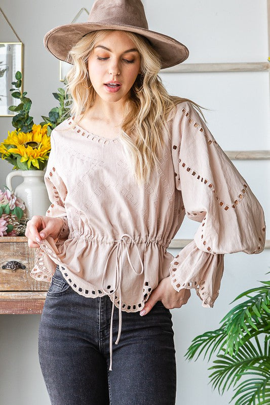 WASHED EMBROIDERED SCALLOP EDGE PEPLUM TOP