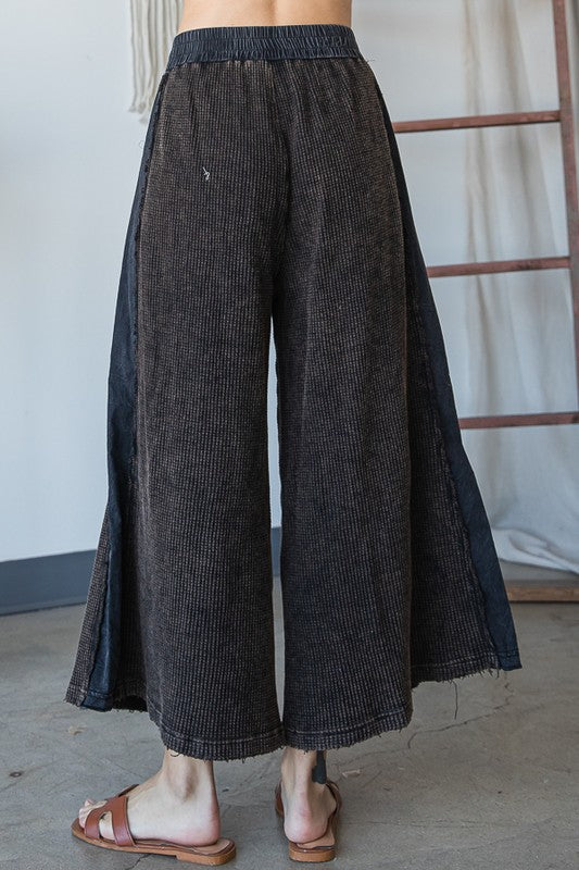 WASHED ELASTIC WAIST BAND WIDE LEG CROPPED PANTS