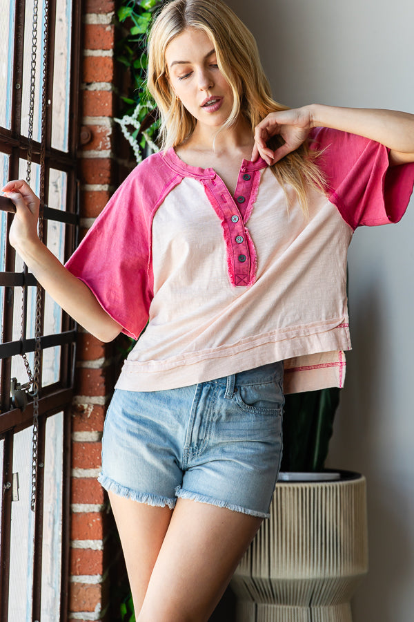 WASHED CONTRAST HENLEY NECK SHORT SLEEVE TEE