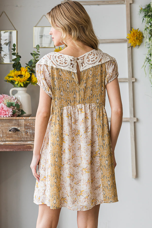 PRINTED CROCHET YOKE CONTRAST MINI DRESS