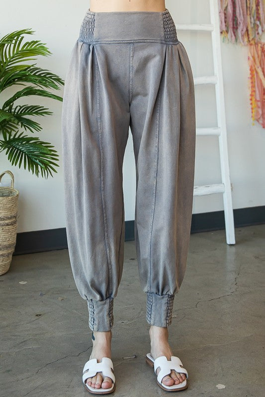 MINERAL WASHED SWEATPANTS