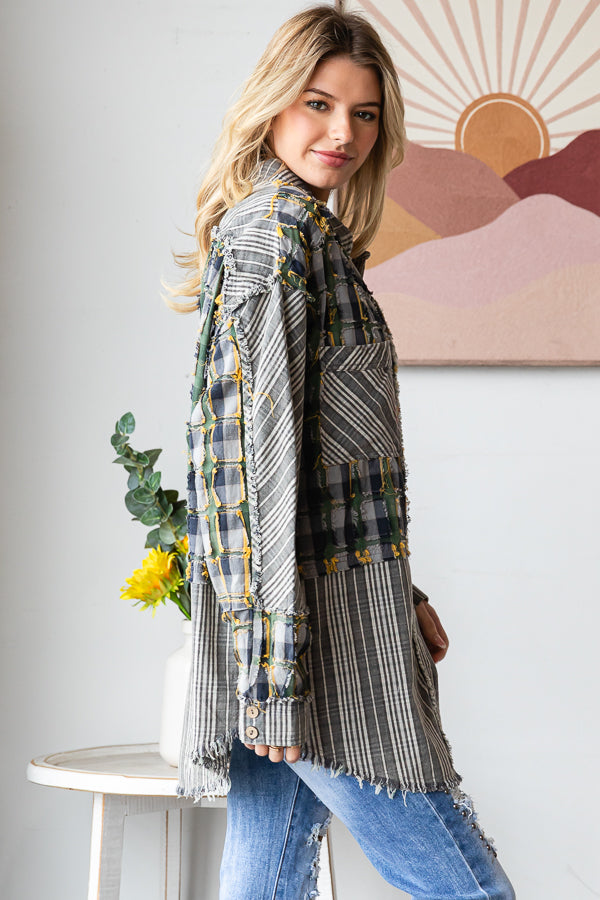 WASHED PLAID DISTRESSED DETAIL BUTTON DOWN SHIRT