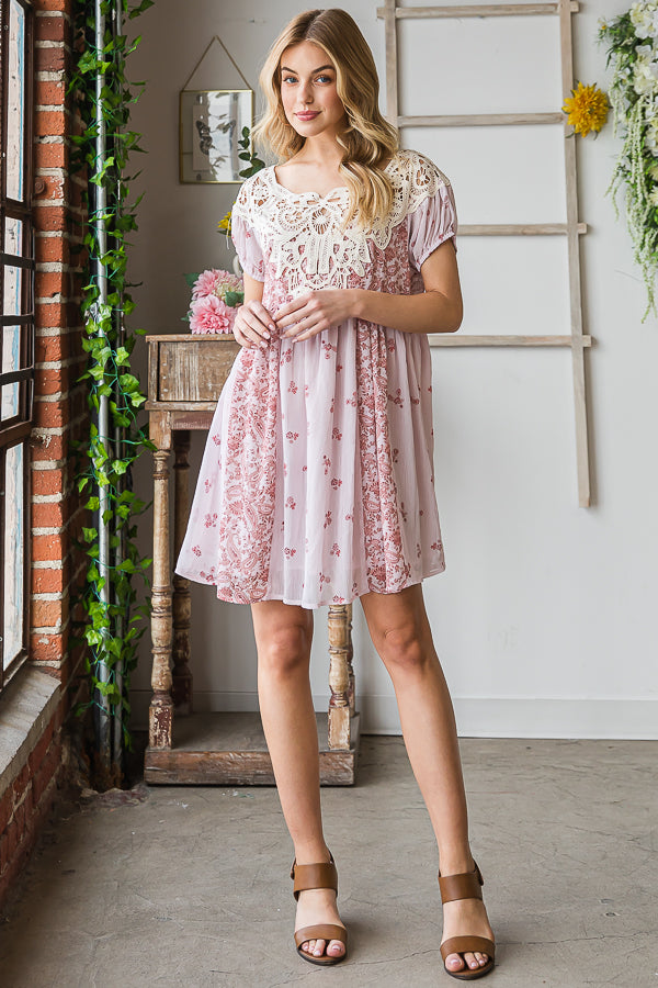 PRINTED CROCHET YOKE CONTRAST MINI DRESS