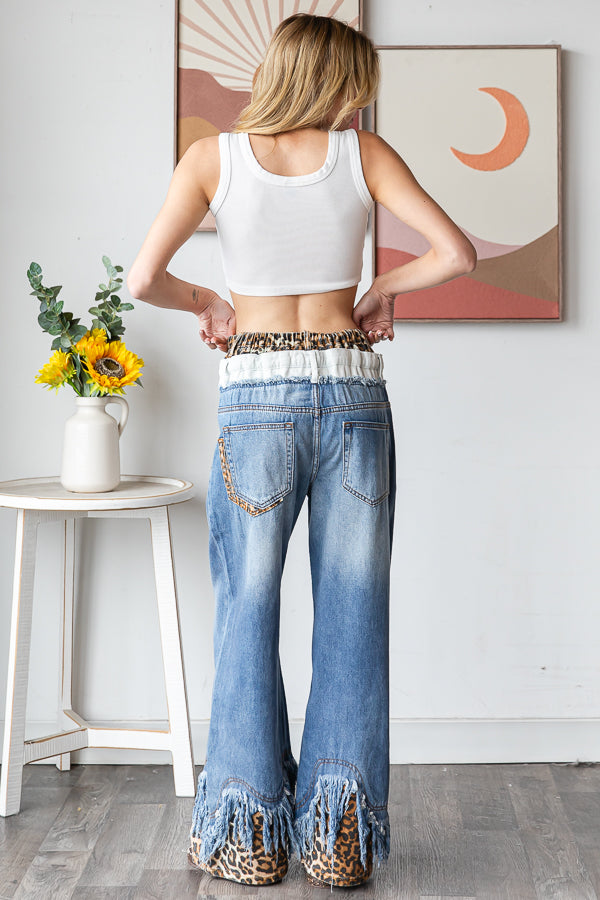 WASHED DOUBLED WAIST WITH FRAYED HEM JEANS
