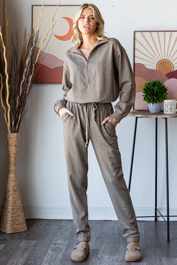 ZIP FRONT NECK CONTRAST BACK POCKET JUMPSUIT
