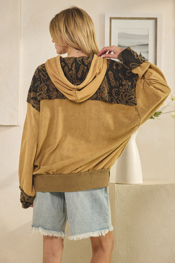 WASHED PRINTED PATTERN CONTRAST HOODED JACKET