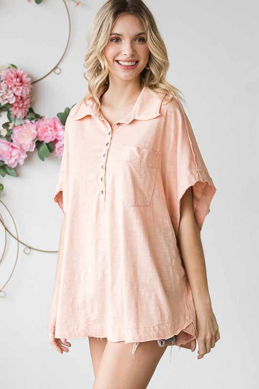 WASHED COLLARED V NECK SHORT SLEEVE OVERSIZED TOP