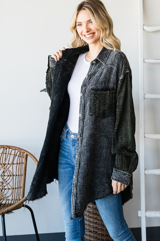 WASHED LACE CONTRAST SLEEVE FRONT POCKET SHACKET